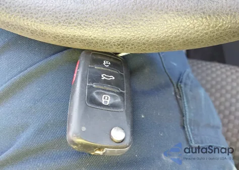 2012 Volkswagen Passat 2.5L S z USA, uszkodzony, nr VIN 1VWAP7A38CC053708